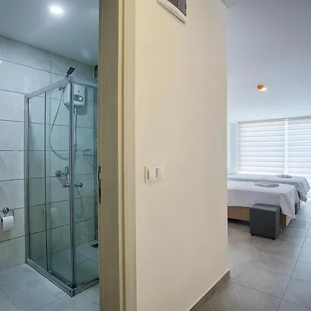 Lofts Luna Hotel *
