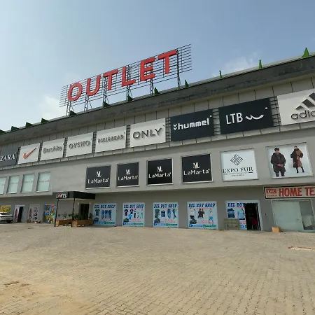 Lofts Luna فندق ألانيا