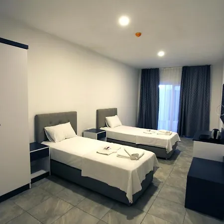 Lofts Luna فندق