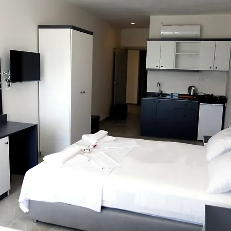 Lofts Luna فندق ألانيا