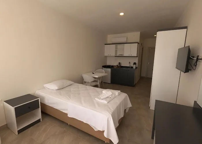 Ξενοδοχείο Lofts Luna 2*